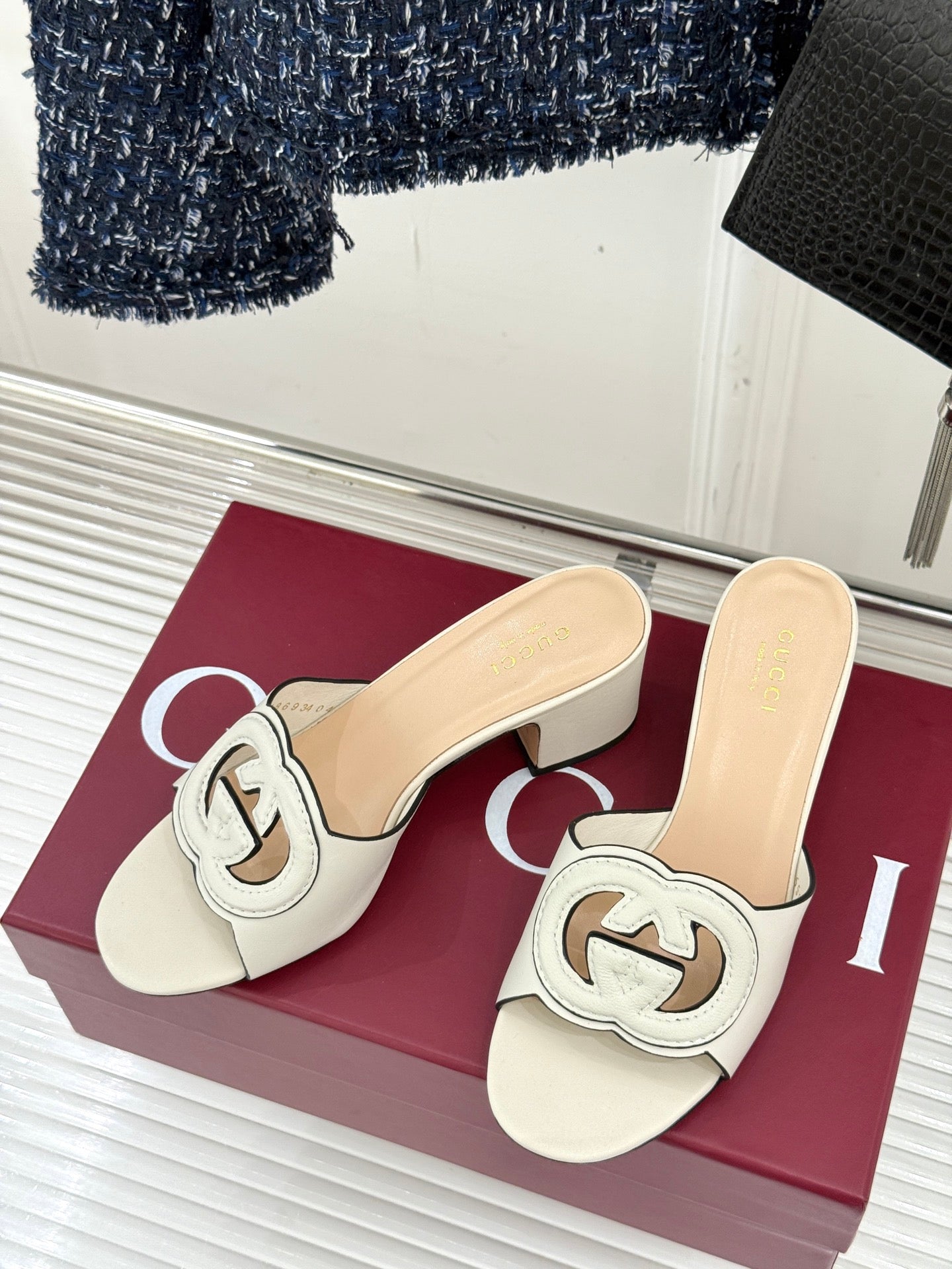 MID-HEEL MULE IN CREAM WHITE CALFSKIN - 35