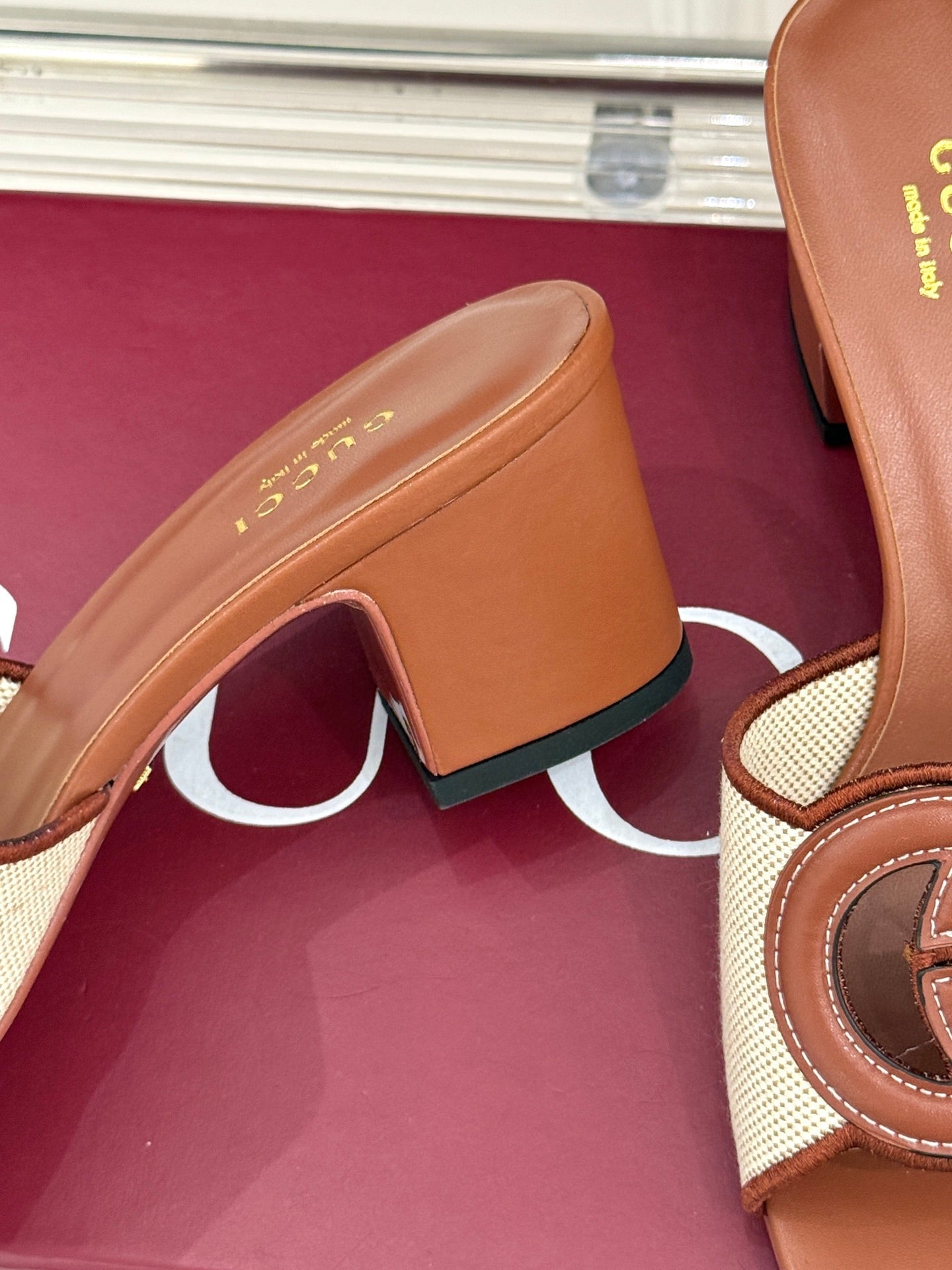 MID-HEEL MULE IN BROWN CALFSKIN AND CREAM WHITE FABRIC - 35
