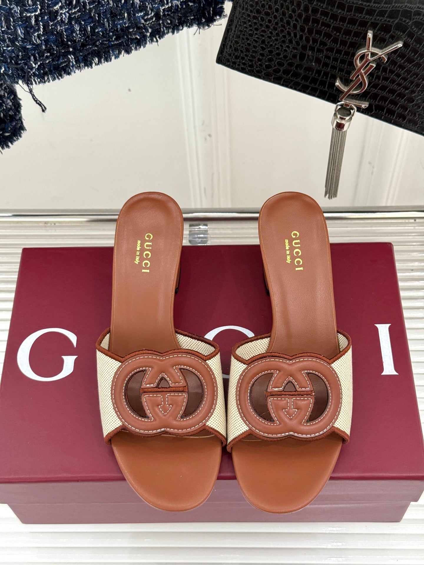 MID-HEEL MULE IN BROWN CALFSKIN AND CREAM WHITE FABRIC - 35