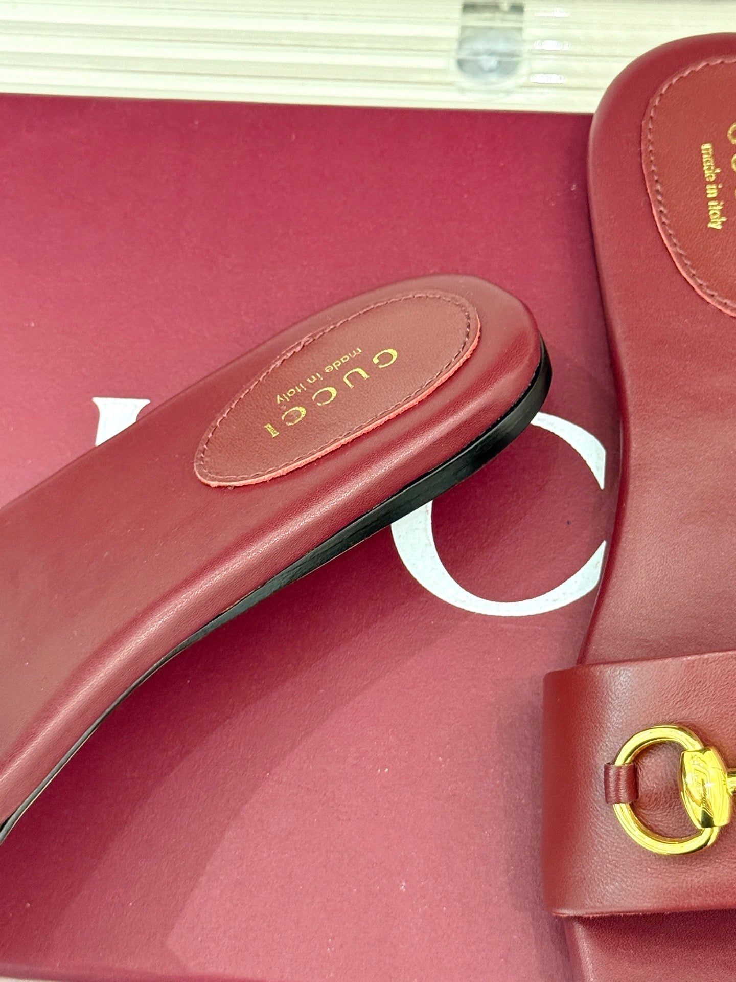 SLIDE SANDALS IN RED CALFSKIN WITH GOLD HARDWARE - 35