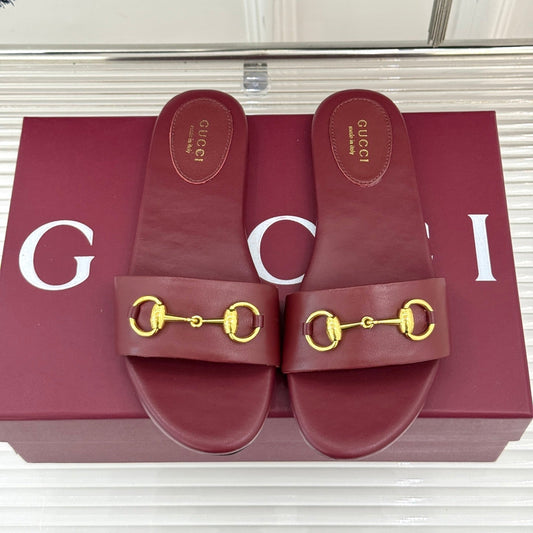 SLIDE SANDALS IN RED CALFSKIN WITH GOLD HARDWARE - 35
