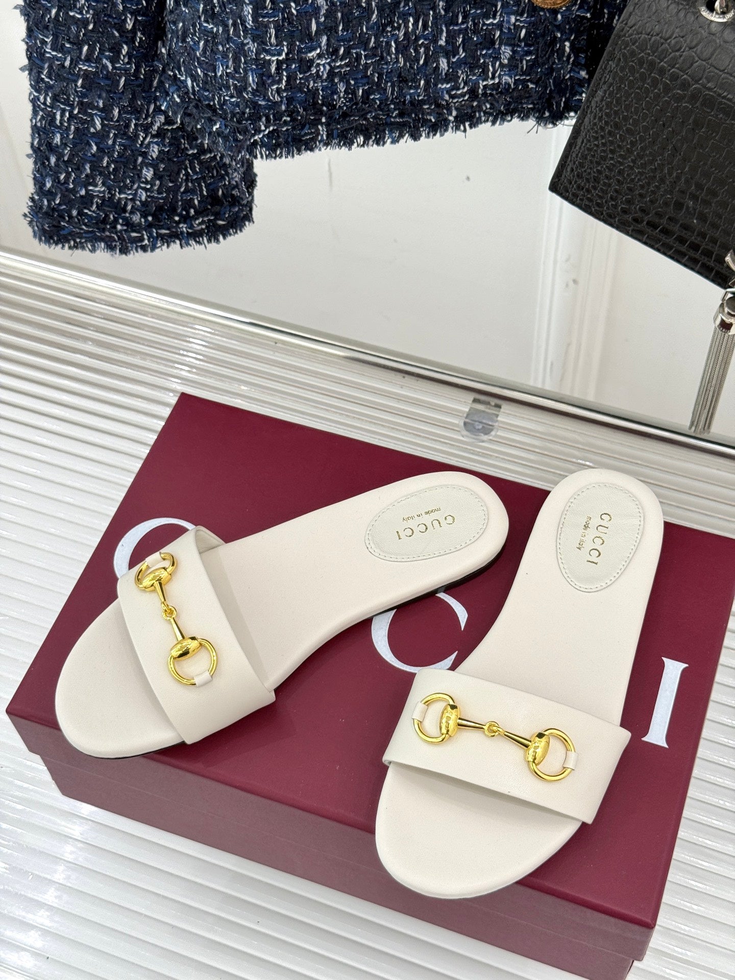 SLIDE SANDALS IN WHITE CALFSKIN WITH GOLD HARDWARE - 35