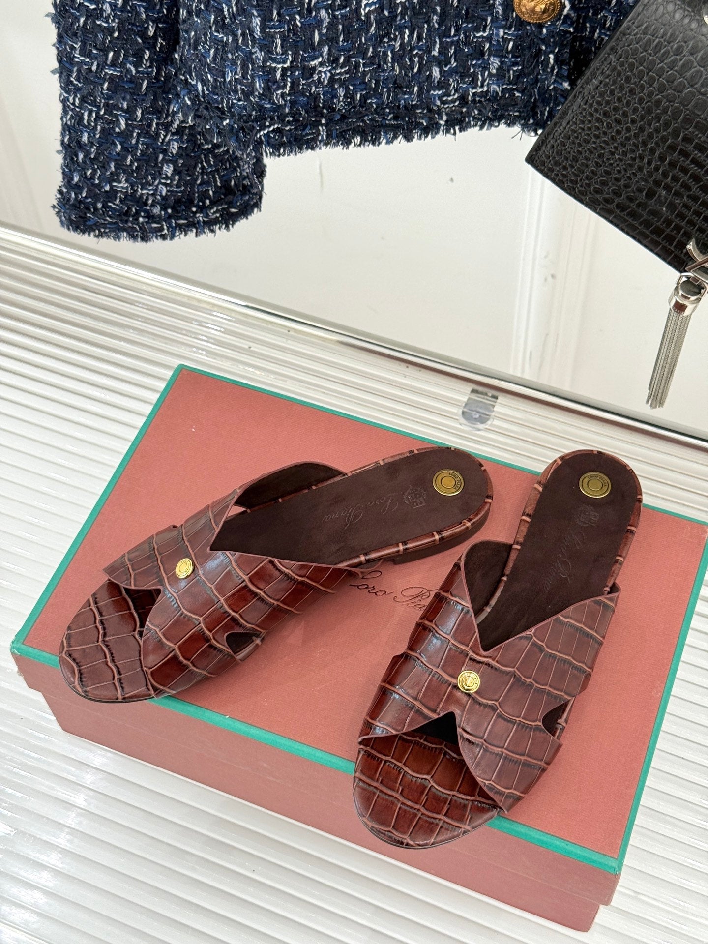 LP SANDALS 25S IN MAHOGANY RED LAMBSKIN SNAKE EMBOSSING - 35