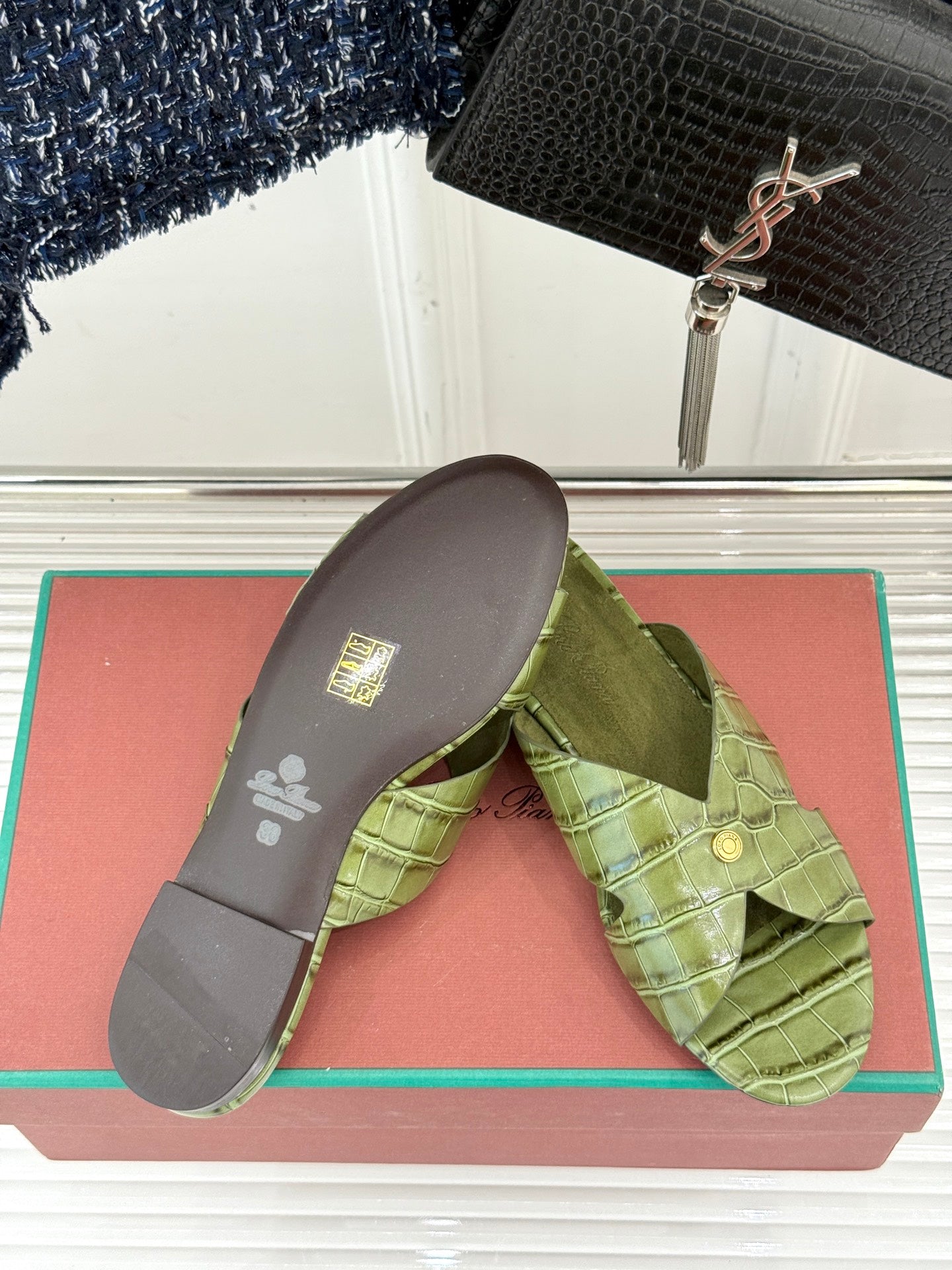LP SANDALS 25S IN MOSS GREEN LAMBSKIN SNAKE EMBOSSING - 35