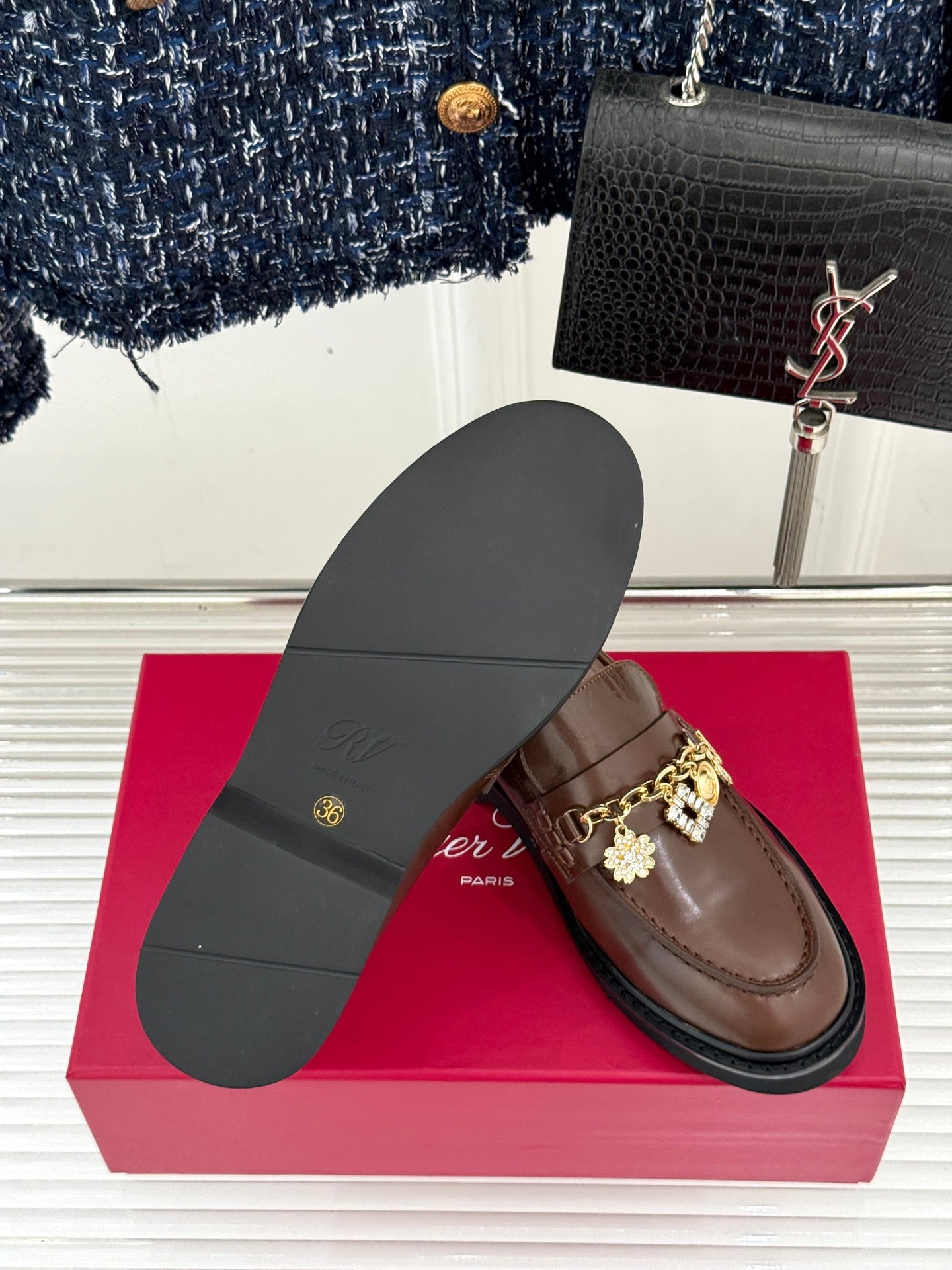 ROGER VIVIER 25S RANGERS CHAIN LOAFER IN BROWN CALFSKIN - 35