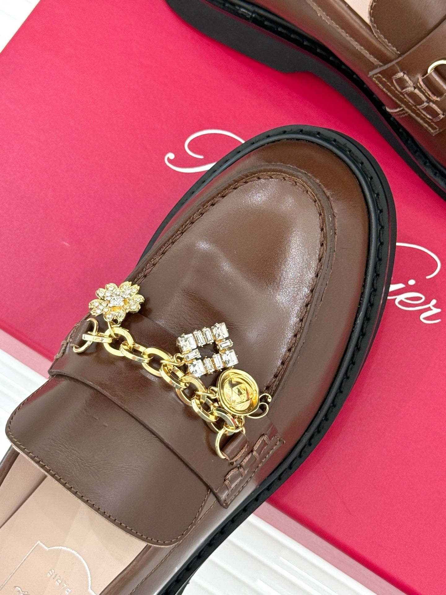 ROGER VIVIER 25S RANGERS CHAIN LOAFER IN BROWN CALFSKIN - 35