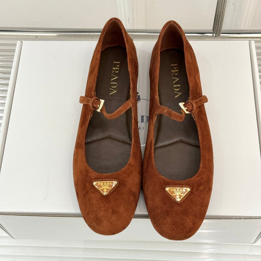 PRADA 25S SOFT PADDED BALLERINAS IN BURNT ORANGE SUEDE - 35