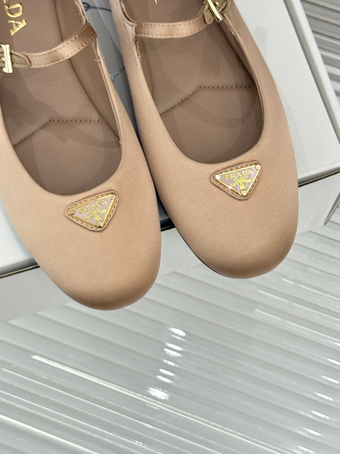 PRADA 25S BALLERINAS IN NUDE SATIN - 34