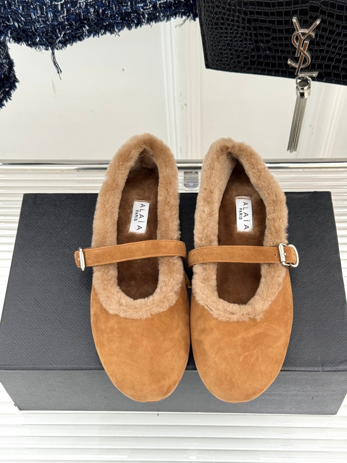 SHEARLING BALLET FLATS IN TAN BROWN SUEDE - 36
