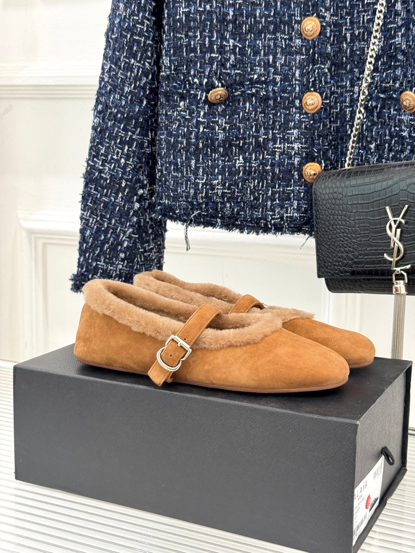 SHEARLING BALLET FLATS IN TAN BROWN SUEDE - 36