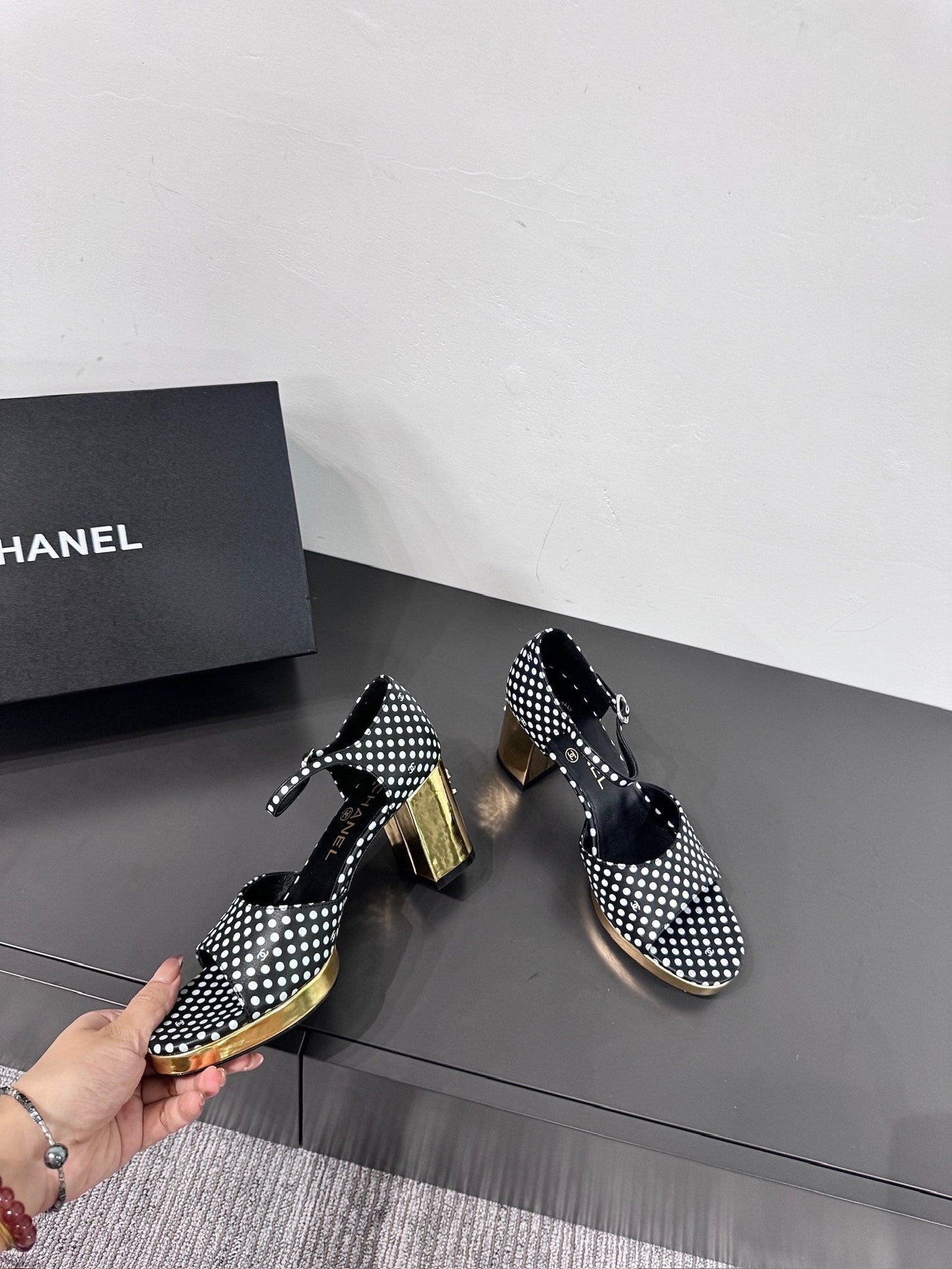 BLOCK HEEL SANDALS BLACK POLKA DOT SHEEPSKIN - 35