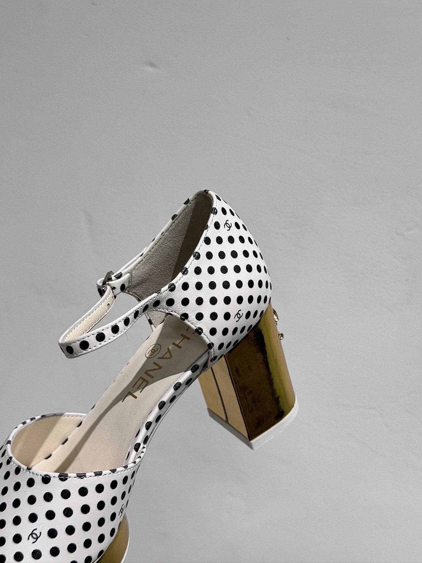 BLOCK HEEL SANDALS WHITE POLKA DOT SHEEPSKIN - 35