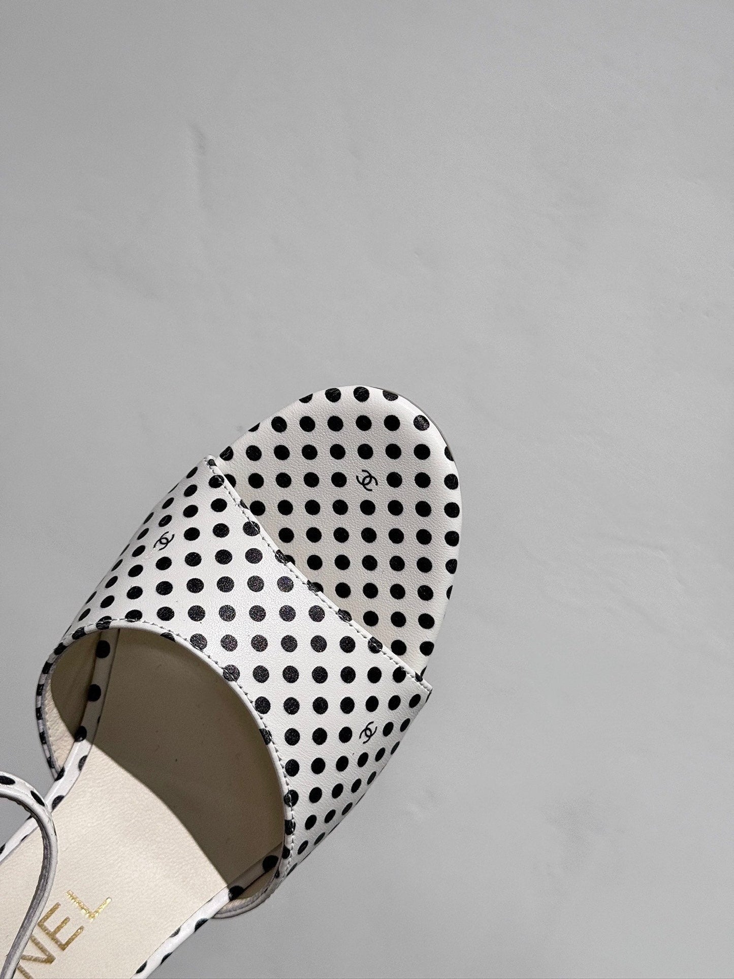 BLOCK HEEL SANDALS WHITE POLKA DOT SHEEPSKIN - 35