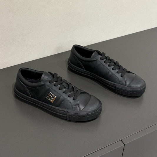 FF TRAINER SNEAKER IN BLACK CALFSKIN - 35