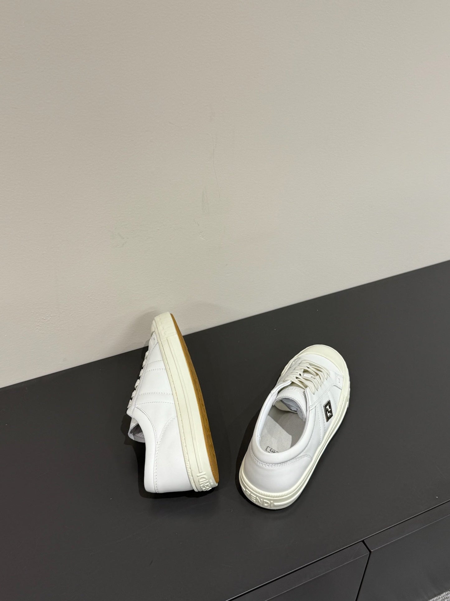 FF TRAINER SNEAKER IN WHITE CALFSKIN - 35
