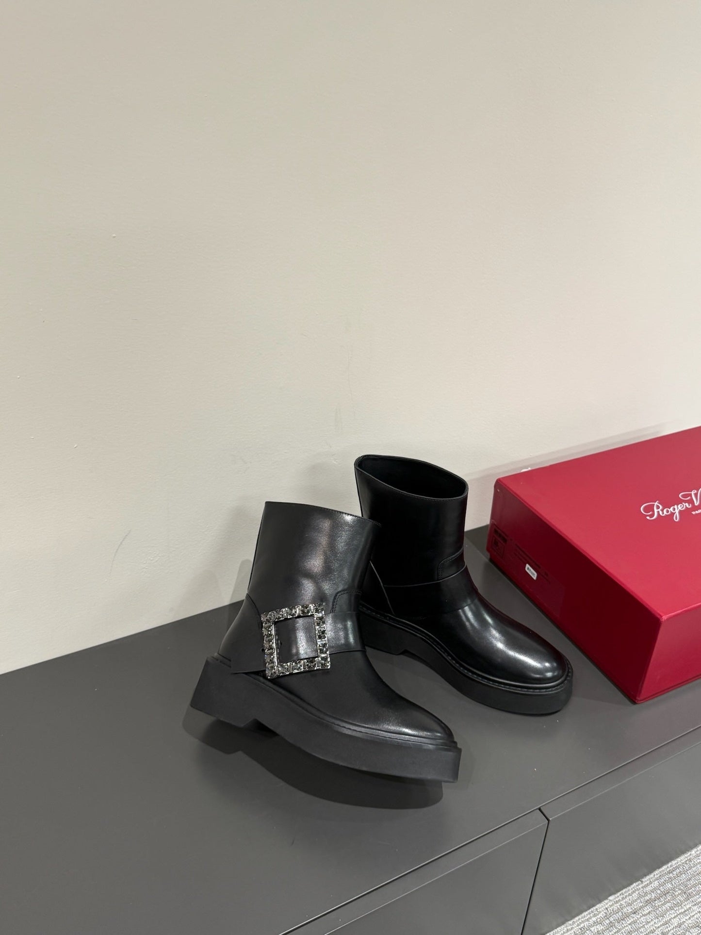 VIV' RANGERS CHELSEA ANKLE BOOTS IN BLACK CALFSKIN WITH BLACK CRYSTAL BUCKLE - 35