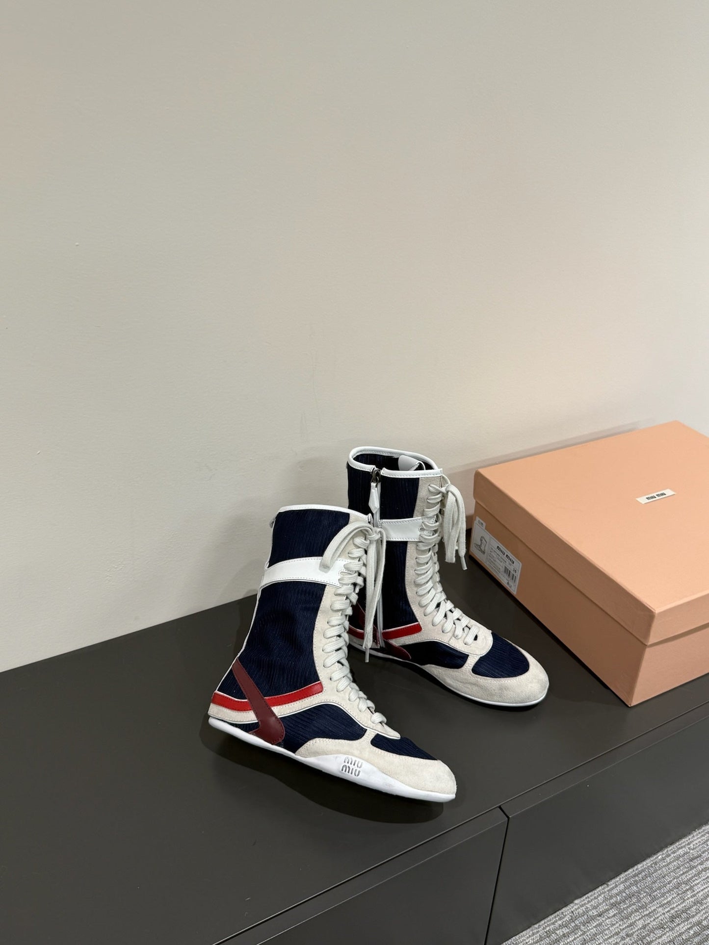 LACE-UP BOOTS IN BEIGE SUEDE AND NAVY MESH - 35