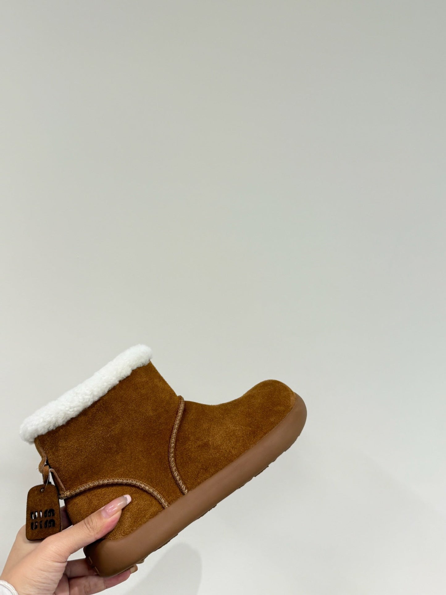 ANKLE BOOTS IN BRONZE BROWN SUEDE AND FLEECE LINING - 35