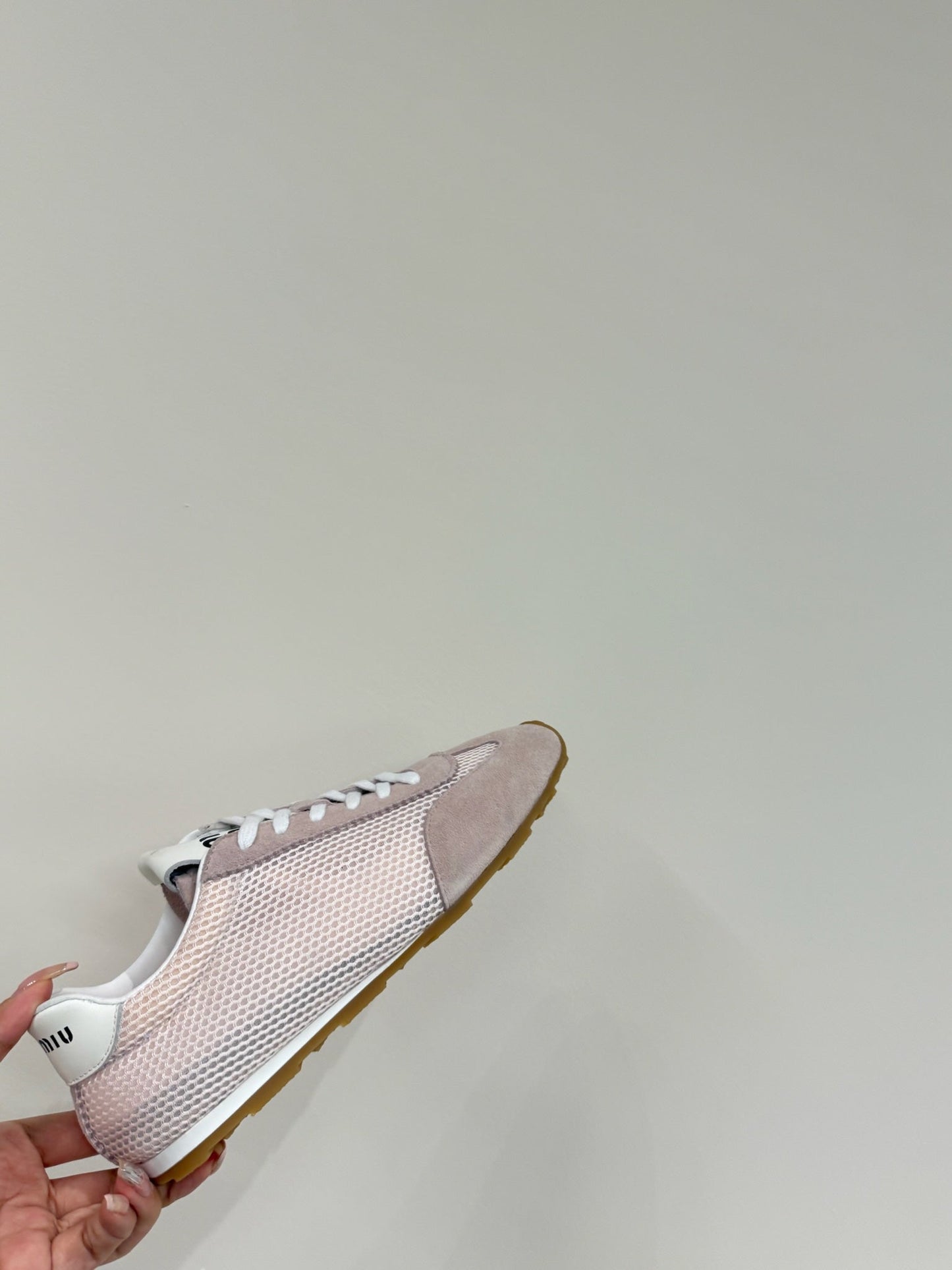 RETRO SNEAKERS IN PASTEL PINK MESH AND SUEDE - 35