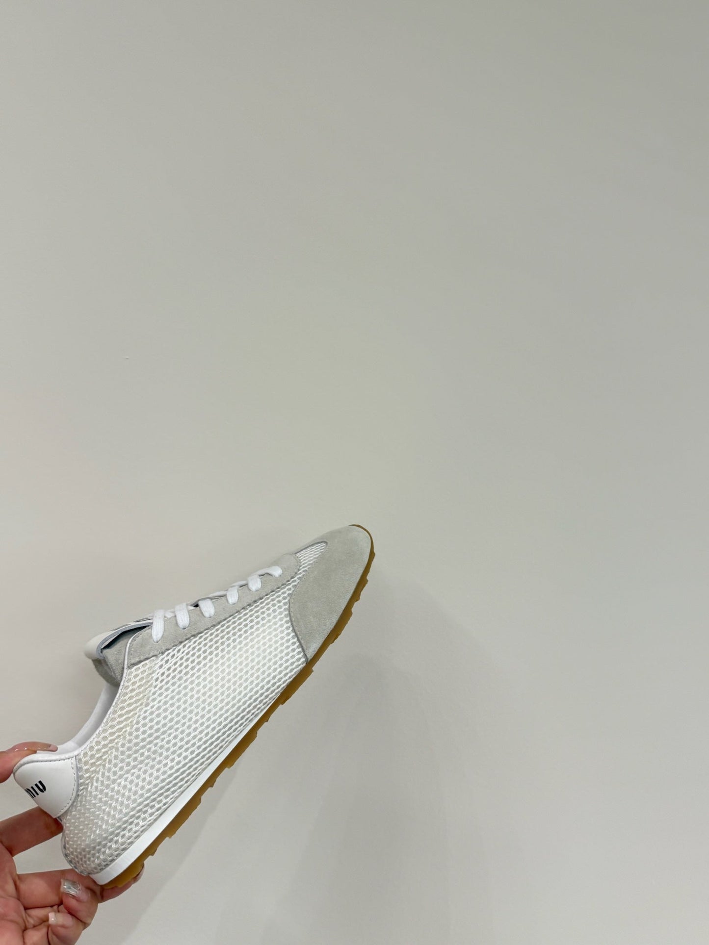 RETRO SNEAKERS IN BEIGE MESH AND SUEDE - 35