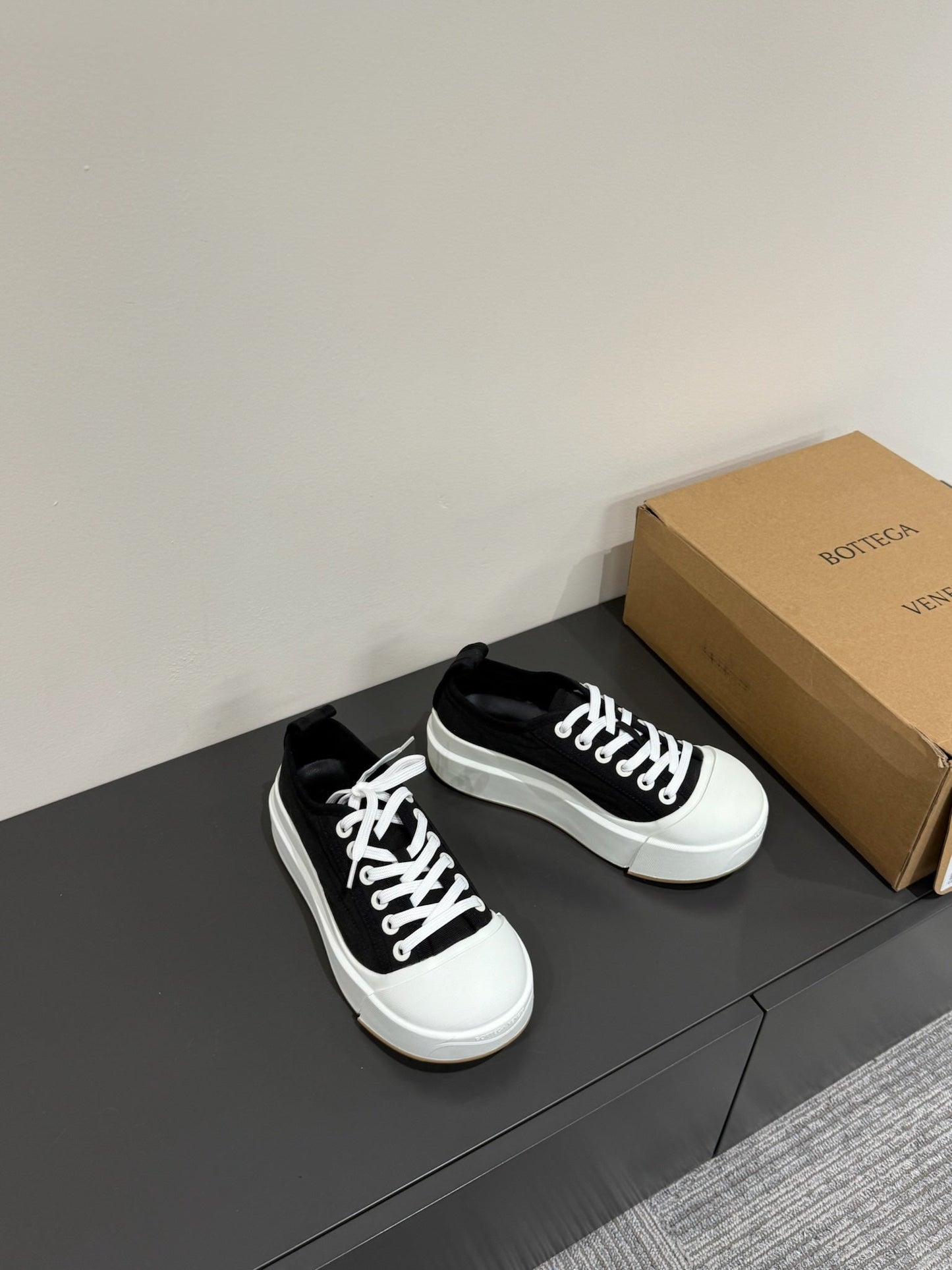 VULCAN PLATFORM SNEAKER IN BLACK CANVAS - 35