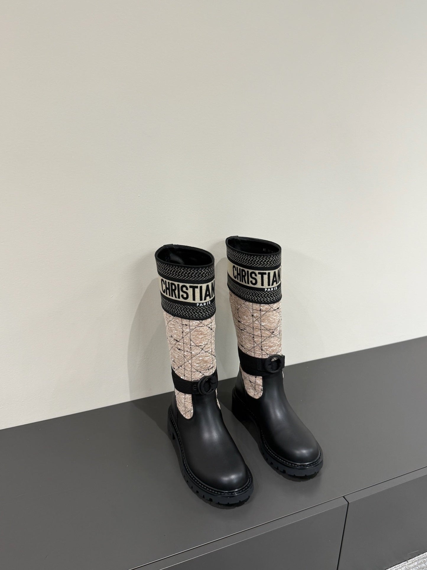 D-MAJOR BOOT TAUPE AND BLACK TECHNICAL FABRIC AND BLACK CALFSKIN - 35