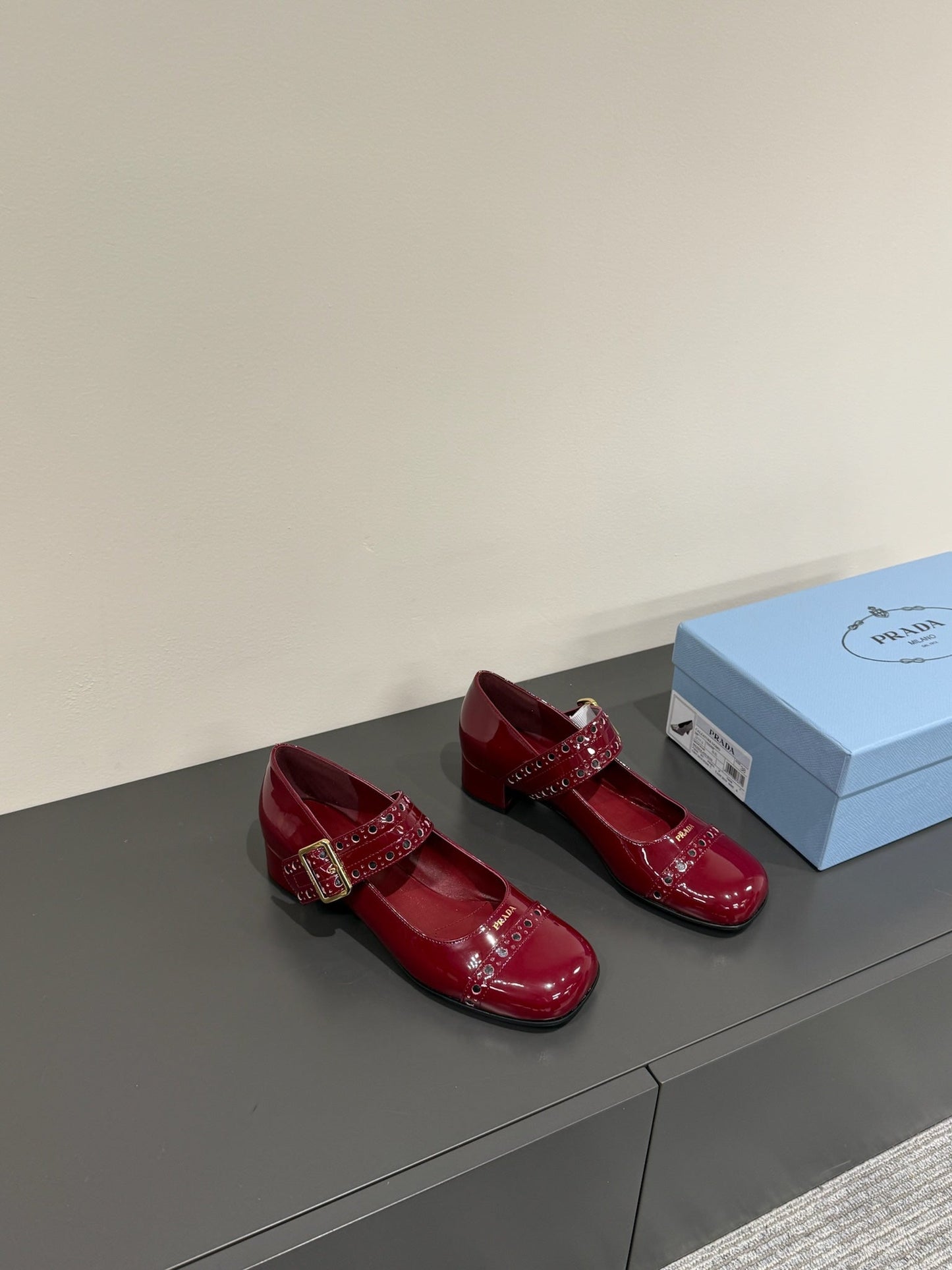 MARY JANE PUMPS IN BURGUNDY RED GLOSSY CALFSKIN - 35