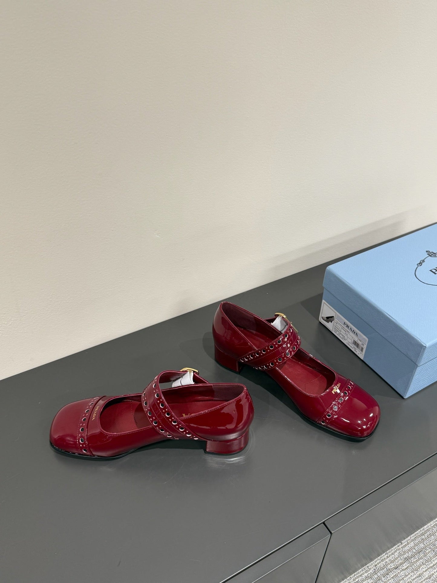 MARY JANE PUMPS IN BURGUNDY RED GLOSSY CALFSKIN - 35