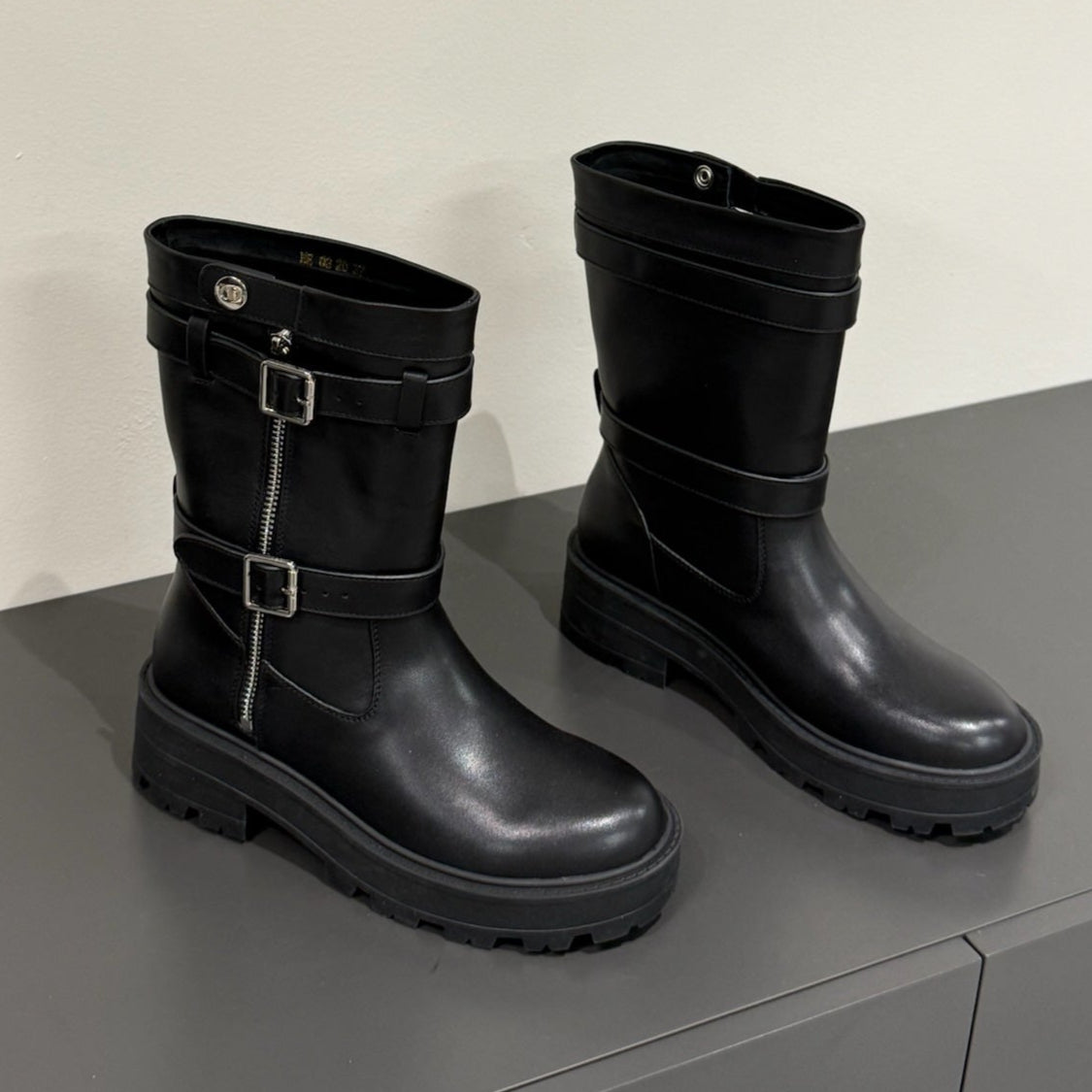 MAJOR ANKLE BOOT IN BLACK CALFSKIN - 35
