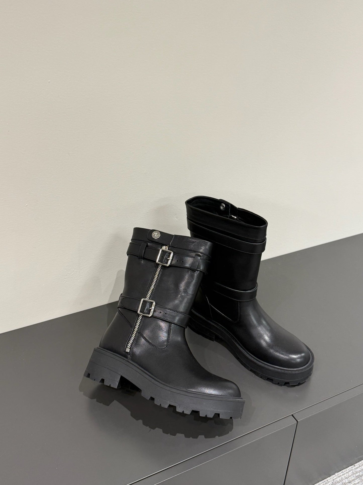 MAJOR ANKLE BOOT IN BLACK CALFSKIN - 35