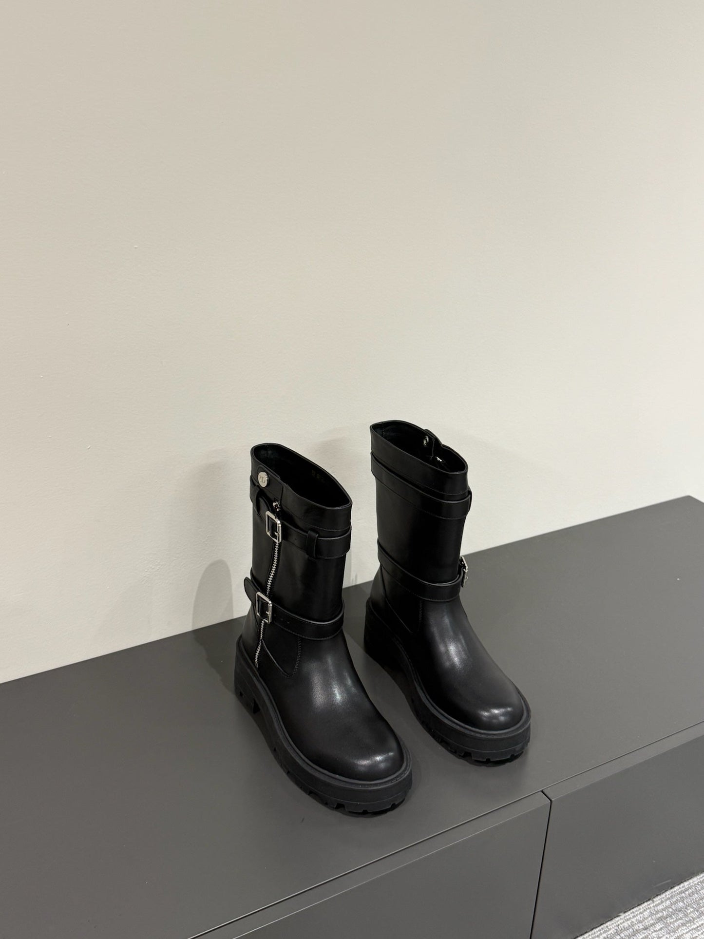 MAJOR ANKLE BOOT IN BLACK CALFSKIN - 35
