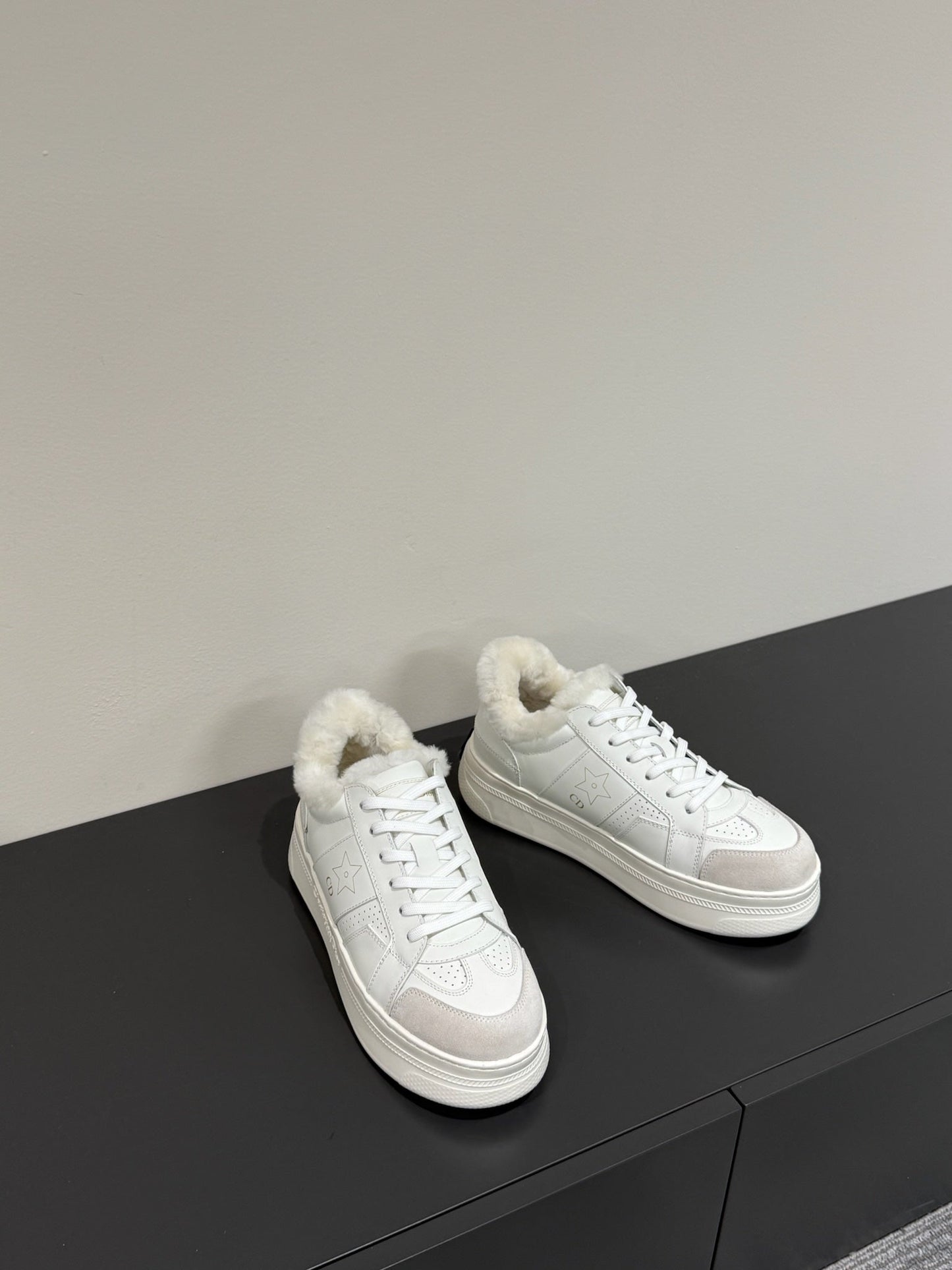STAR SNEAKER WHITE CALFSKIN AND SUEDE CALFSKIN WITH SHEARLING LINING - 35