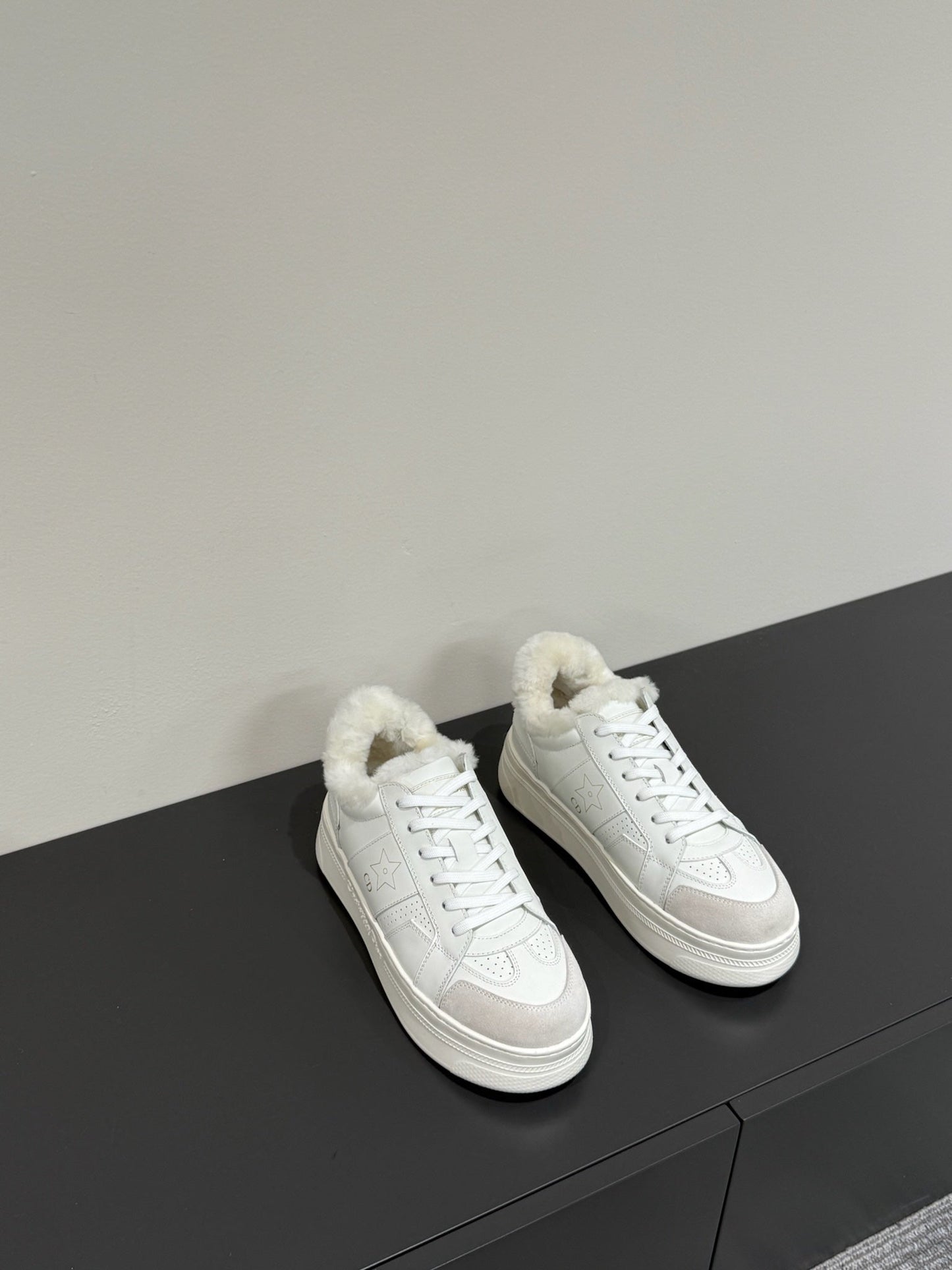 STAR SNEAKER WHITE CALFSKIN AND SUEDE CALFSKIN WITH SHEARLING LINING - 35