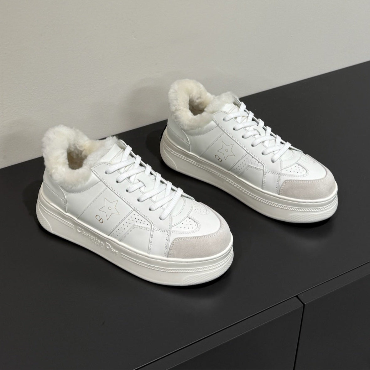 STAR SNEAKER WHITE CALFSKIN AND SUEDE CALFSKIN WITH SHEARLING LINING - 35