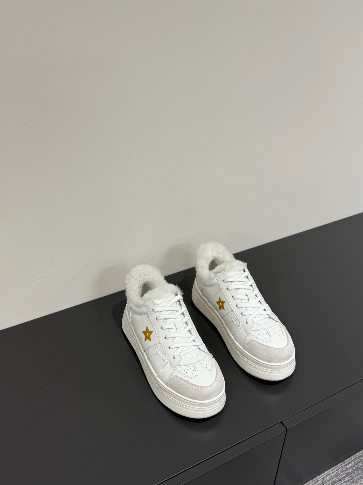 YELLOW STAR SNEAKER WHITE CALFSKIN AND SUEDE CALFSKIN WITH SHEARLING LINING - 35