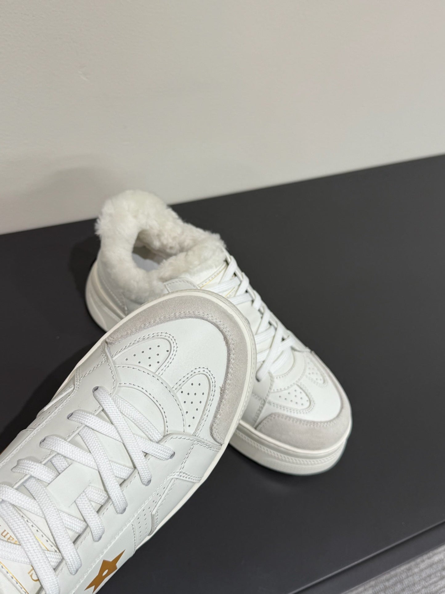 YELLOW STAR SNEAKER WHITE CALFSKIN AND SUEDE CALFSKIN WITH SHEARLING LINING - 35