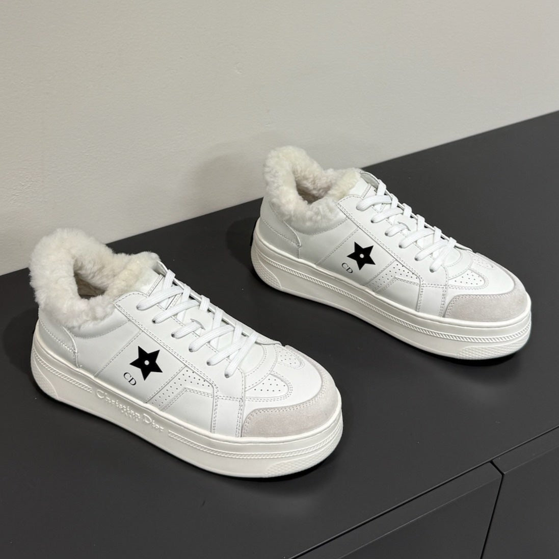 BLACK STAR SNEAKER WHITE CALFSKIN AND SUEDE CALFSKIN WITH SHEARLING LINING - 35