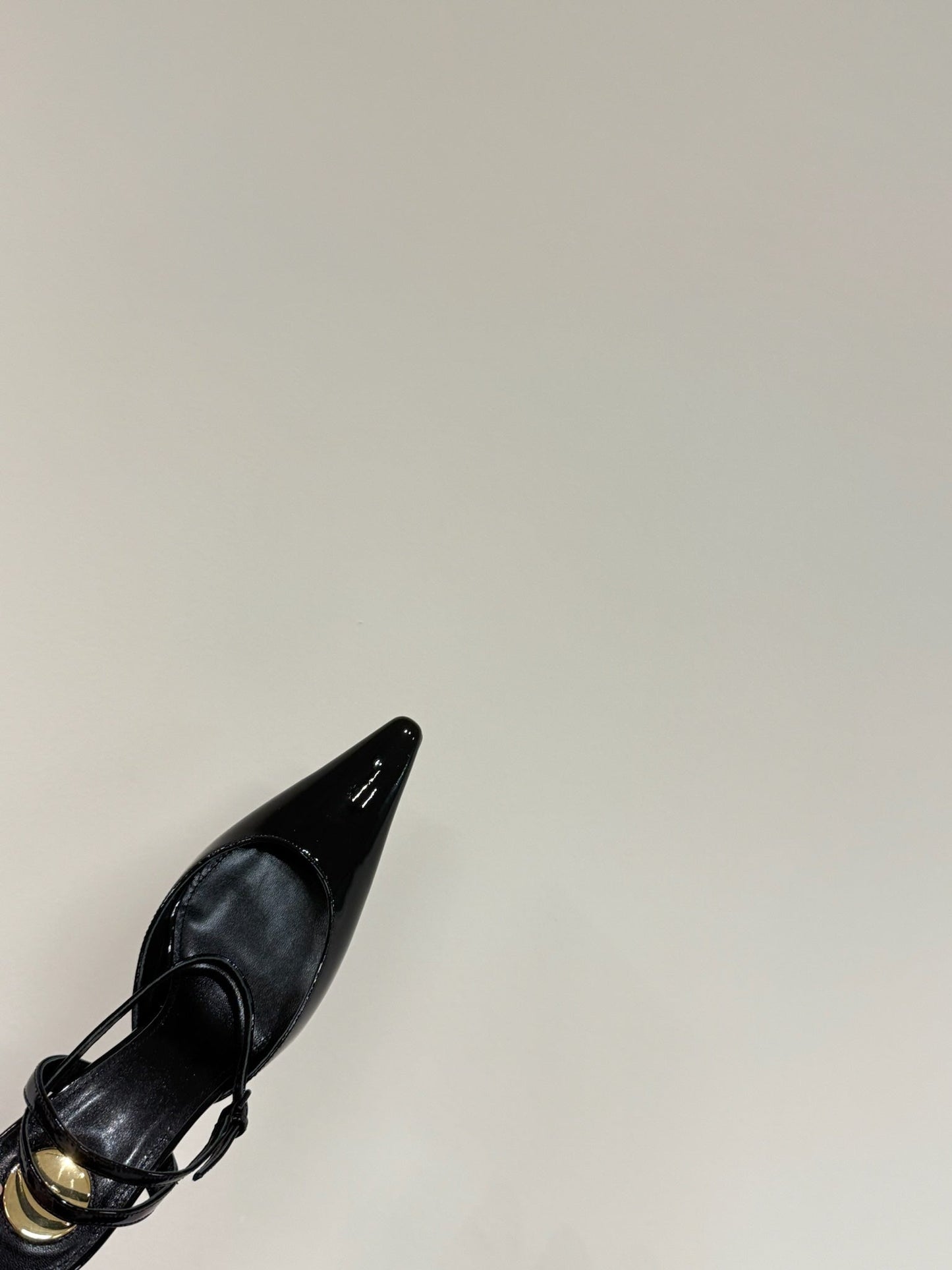 AIMÉE SLINGBACK PUMPS IN BLACK GLOSSY LAMBSKIN - 35