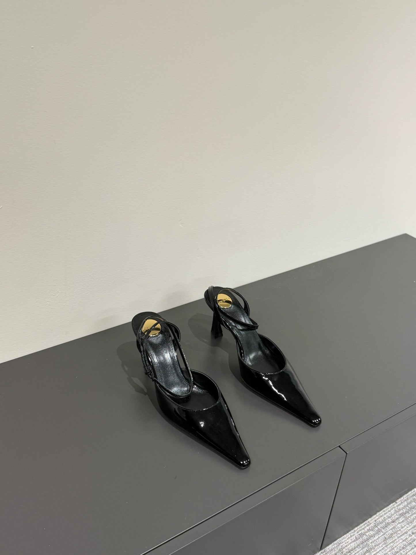 AIMÉE SLINGBACK PUMPS IN BLACK GLOSSY LAMBSKIN - 35