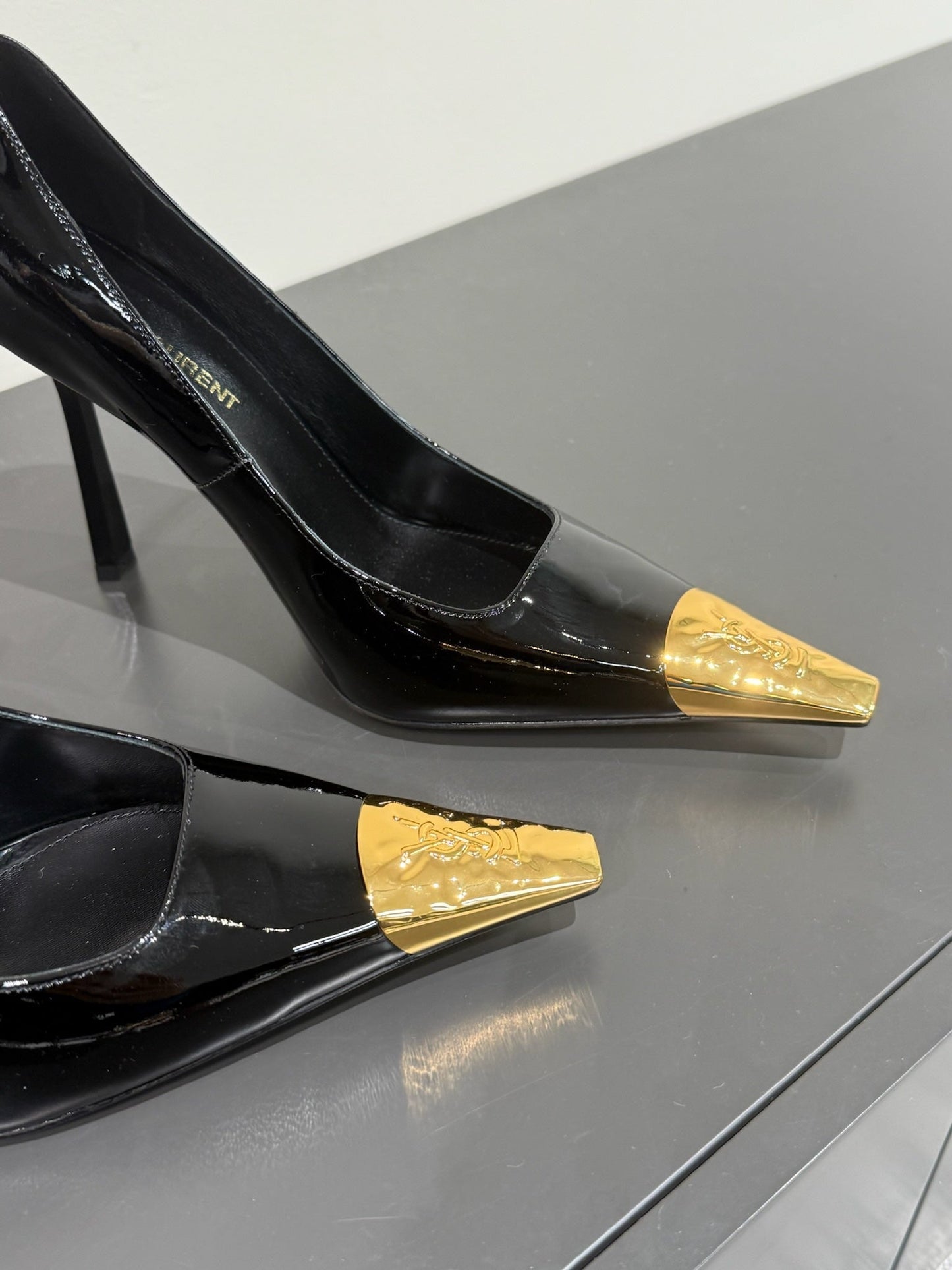JEANNE HIGH PUMPS IN BLACK PATENT CALFSKIN - 35