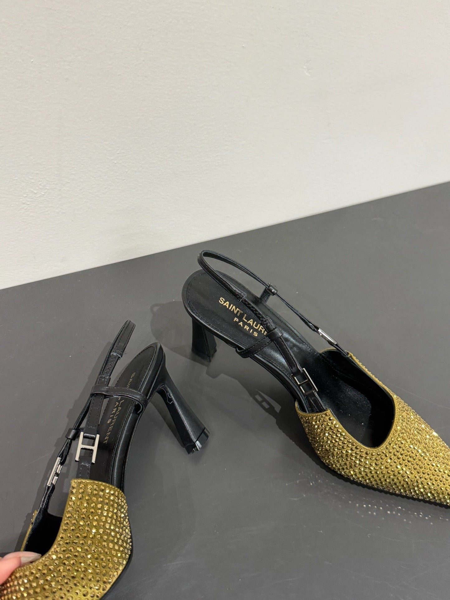 HIGH SLINGBACKS POINTED-TOE IN METALLIC GOLD LAMBSKIN WITH CRYSTALS - 35