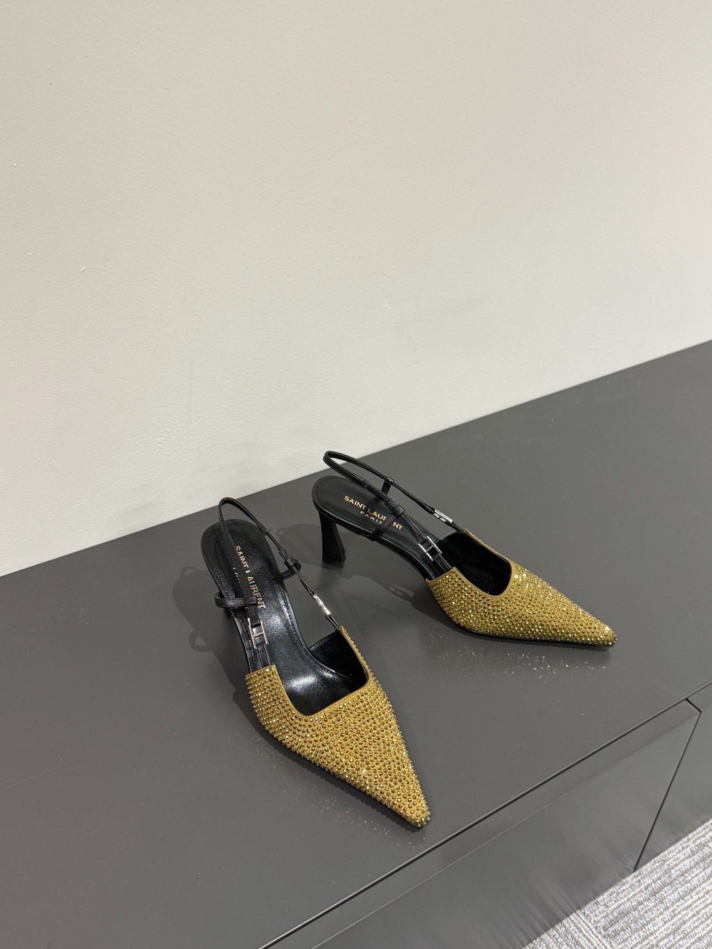 HIGH SLINGBACKS POINTED-TOE IN METALLIC GOLD LAMBSKIN WITH CRYSTALS - 35