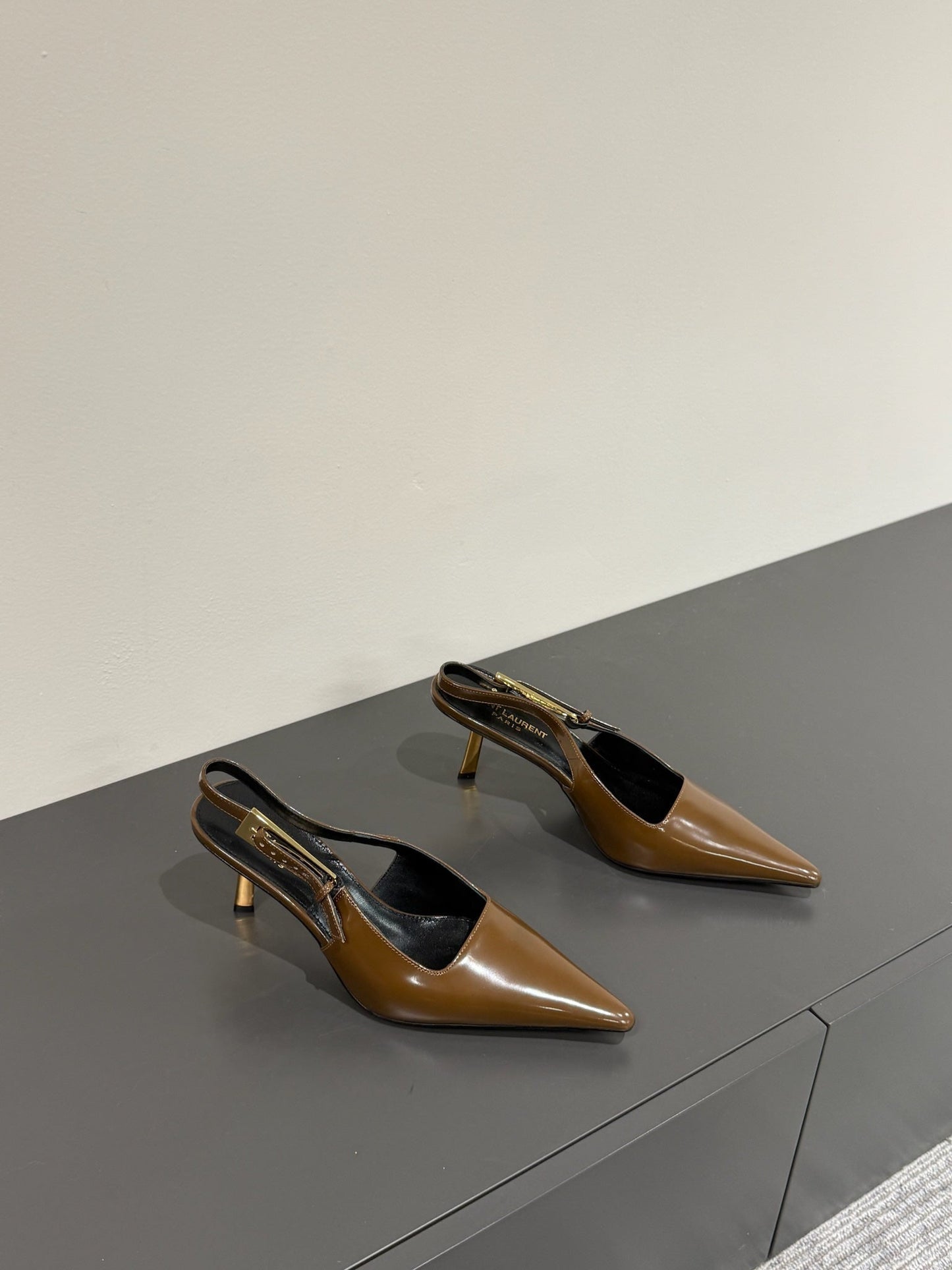 LEE SLINGBACK MID PUMPS IN BARK BROWN SHINY CALFSKIN - 35