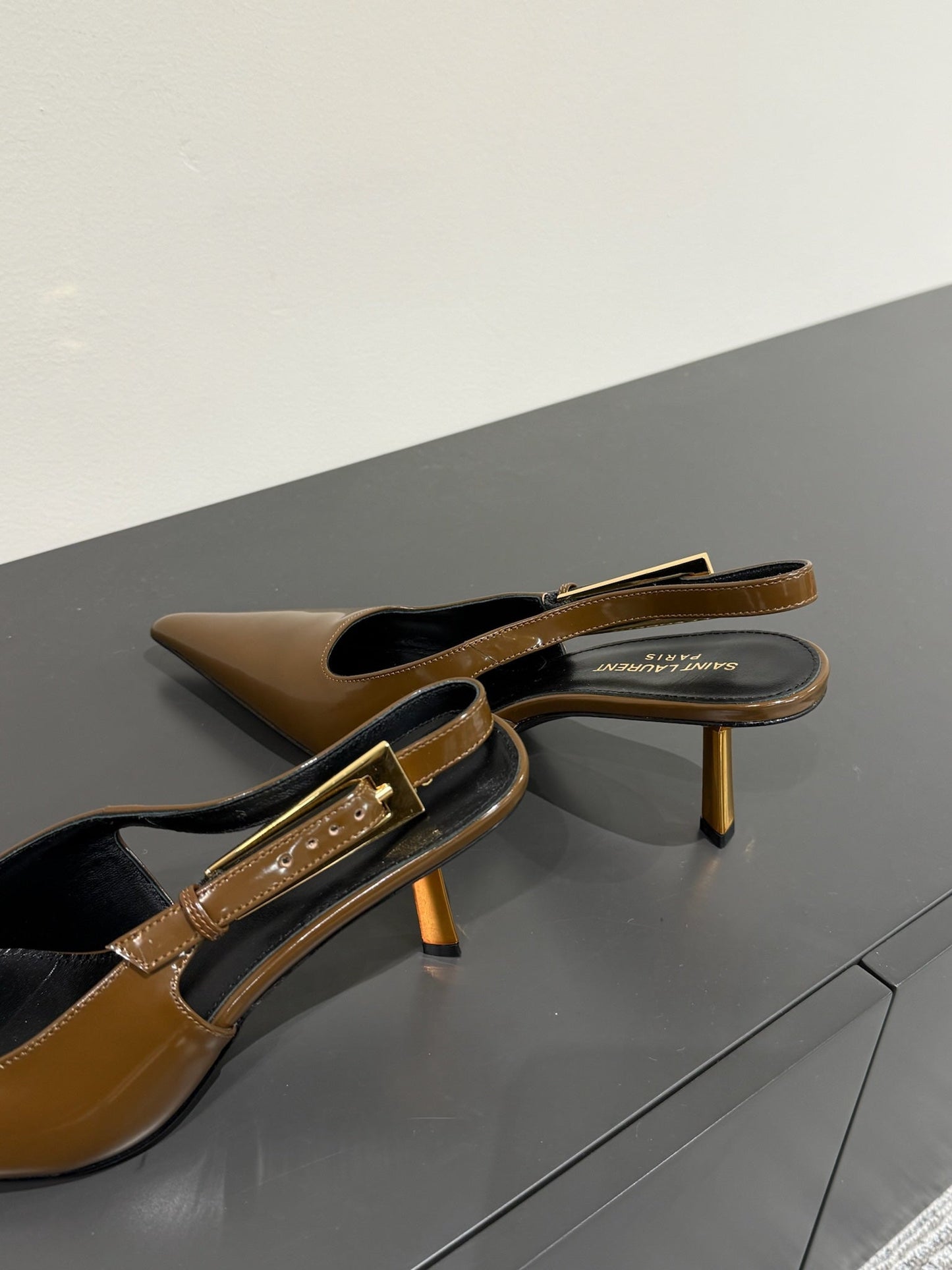 LEE SLINGBACK PUMPS 75 MM IN COFFEE BROWN PATENT CALFSKIN - 35