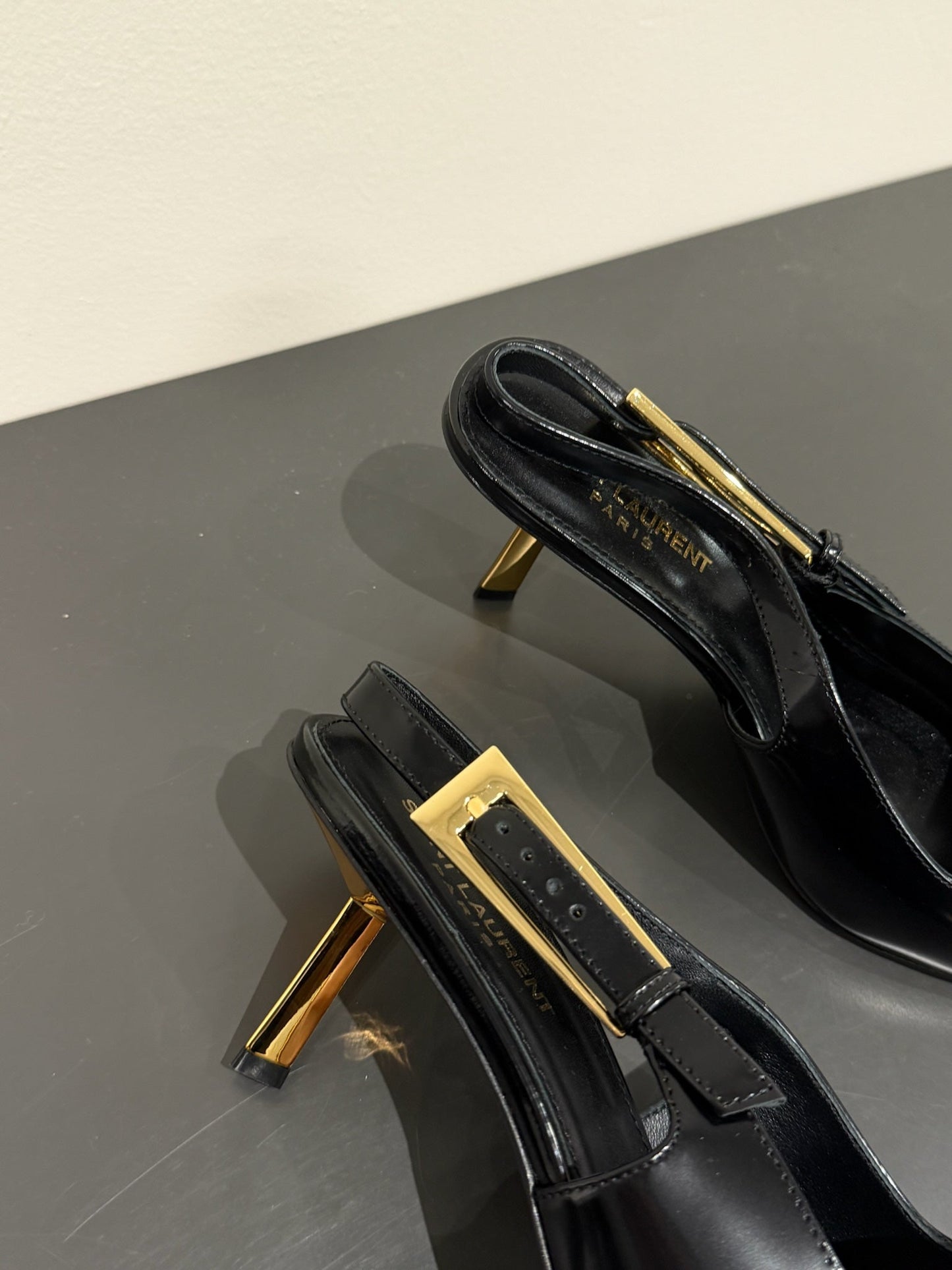 LEE SLINGBACK PUMPS 75 MM IN BLACK PATENT CALFSKIN - 35
