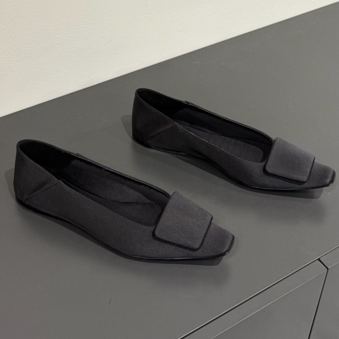 BALLERINA FLATS IN BLACK SATIN - 35