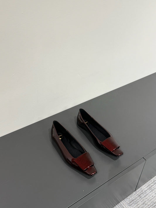 BALLERINA FLATS IN MAHAGANY RED PATENT CALFSKIN - 35