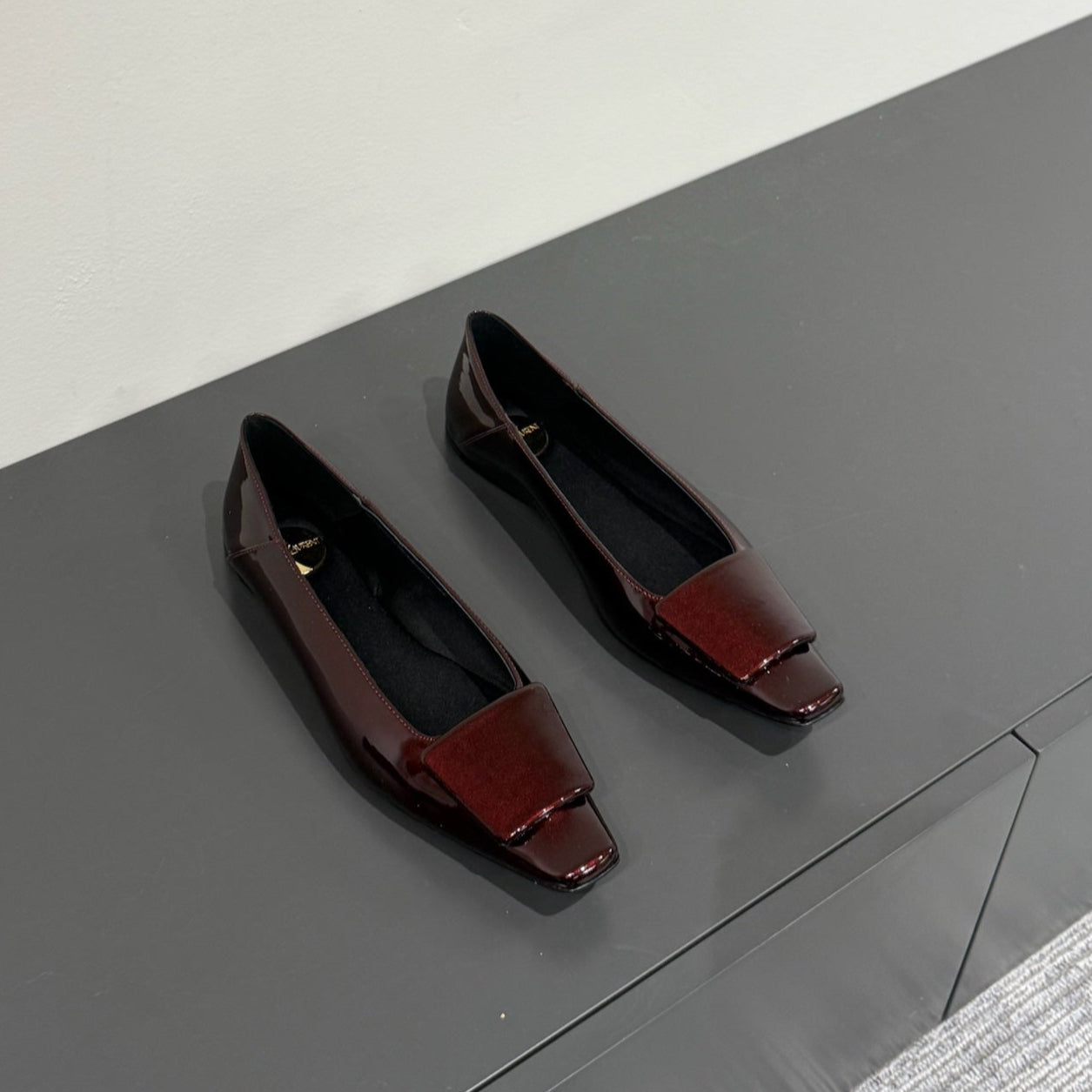 POPPY BALLET FLATS IN GARNET RED GLOSSY LAMBSKIN - 35