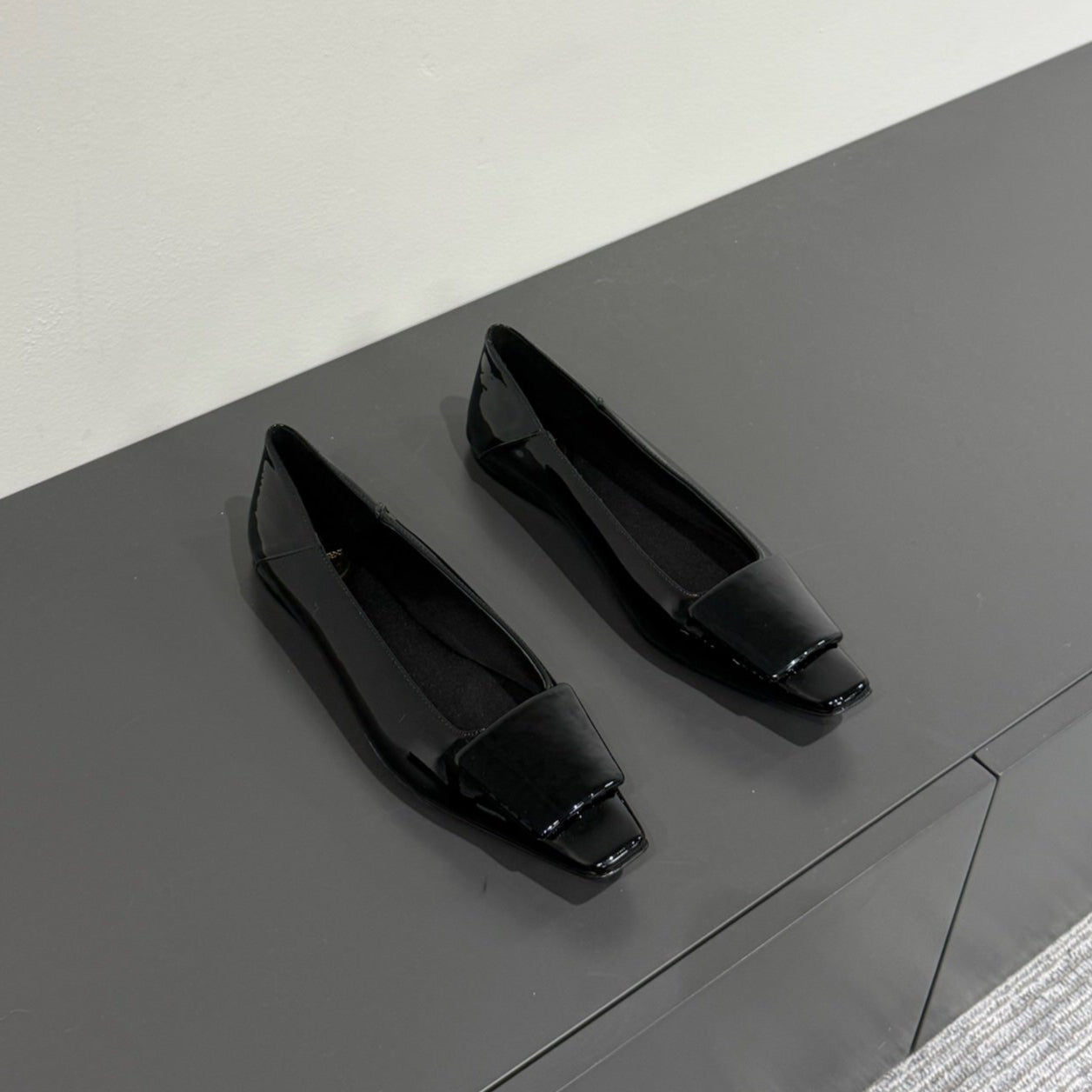 POPPY BALLET FLATS IN BLACK GLOSSY LAMBSKIN - 35