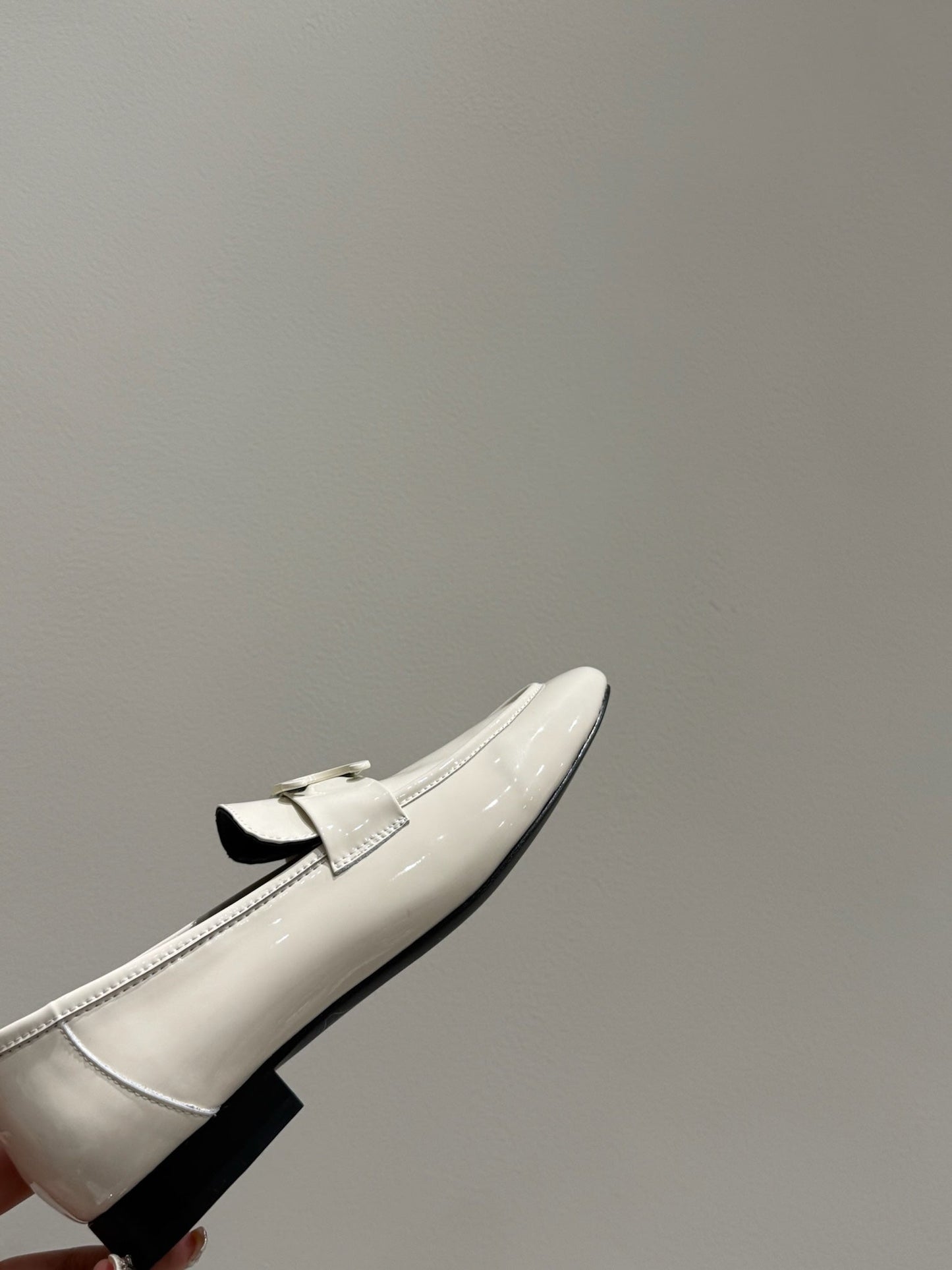 TRIOMPHE LOAFERS IN WHITE PATENT CALFSKIN - 35